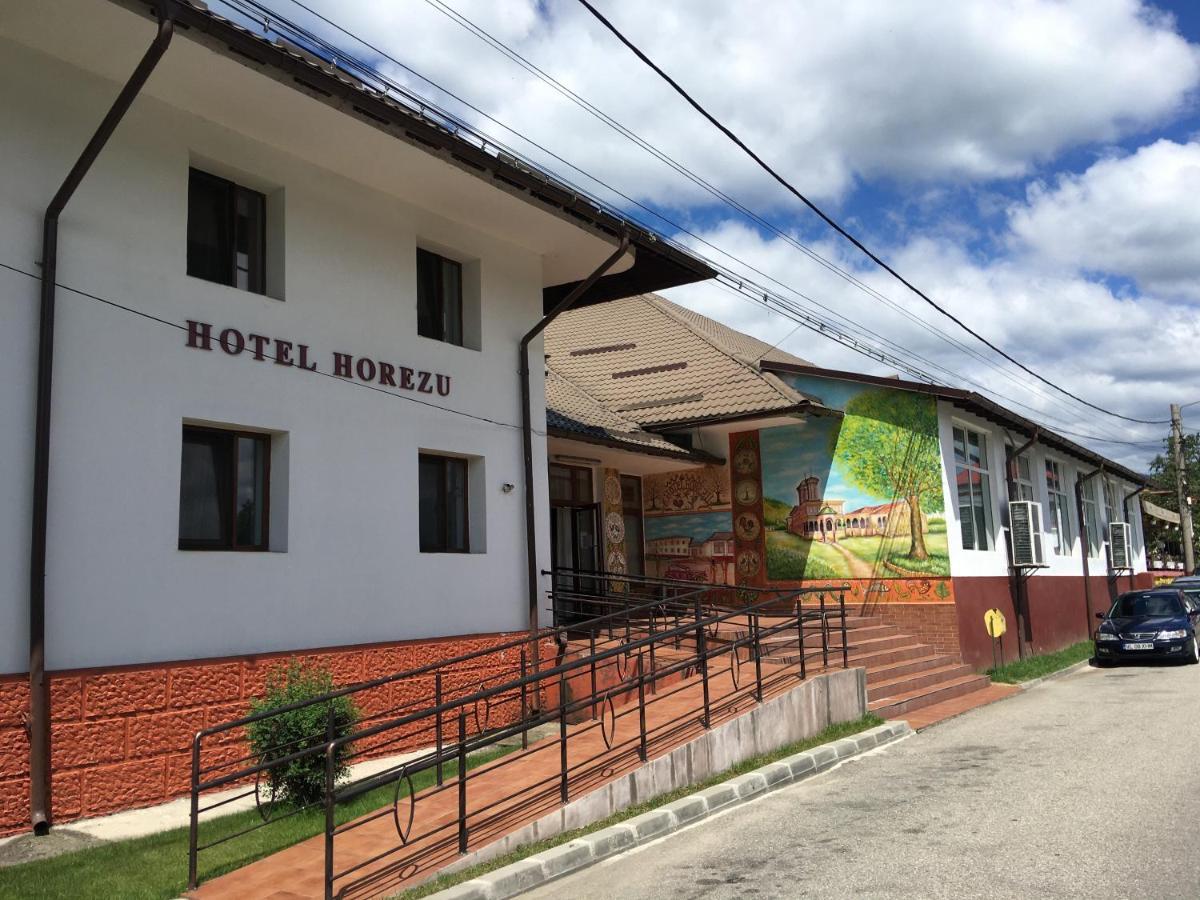 Hotel Horezu Exterior foto
